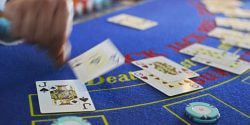 Blackjack Varianten – Spanish 21, Double Exposure und Pontoon